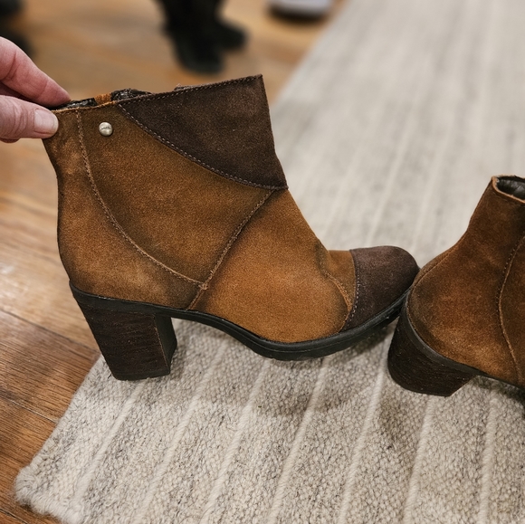 Size 7 Bootie - Picture 6 of 6